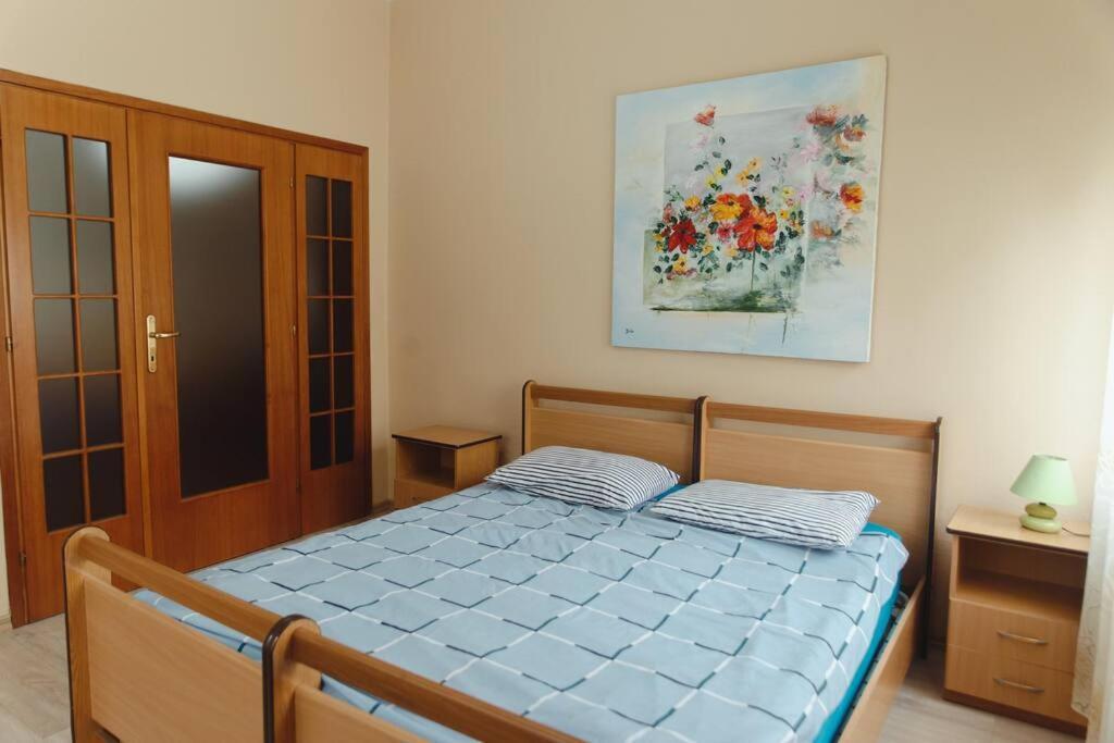 Rare Durres Apartment With Private Parking & Garden ภายนอก รูปภาพ