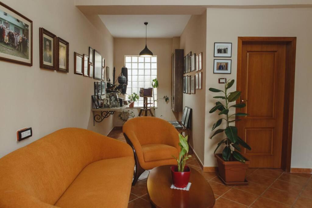 Rare Durres Apartment With Private Parking & Garden ภายนอก รูปภาพ