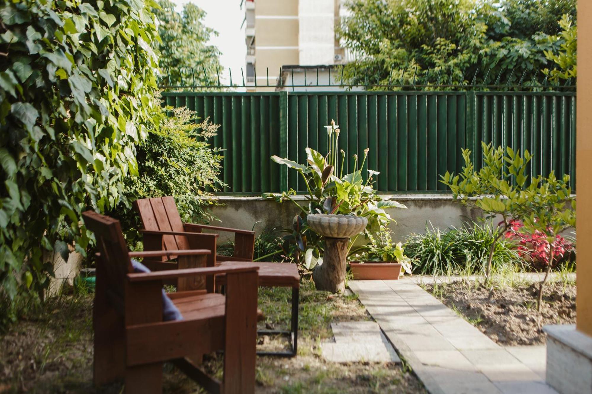 Rare Durres Apartment With Private Parking & Garden ภายนอก รูปภาพ